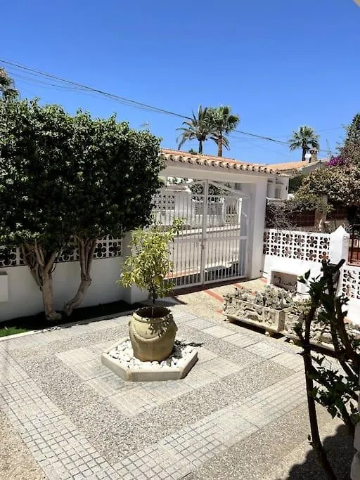 فيلة Detached Pool Villa, Idyllic Setting 450M To Beach كاليتا دي فيليز
